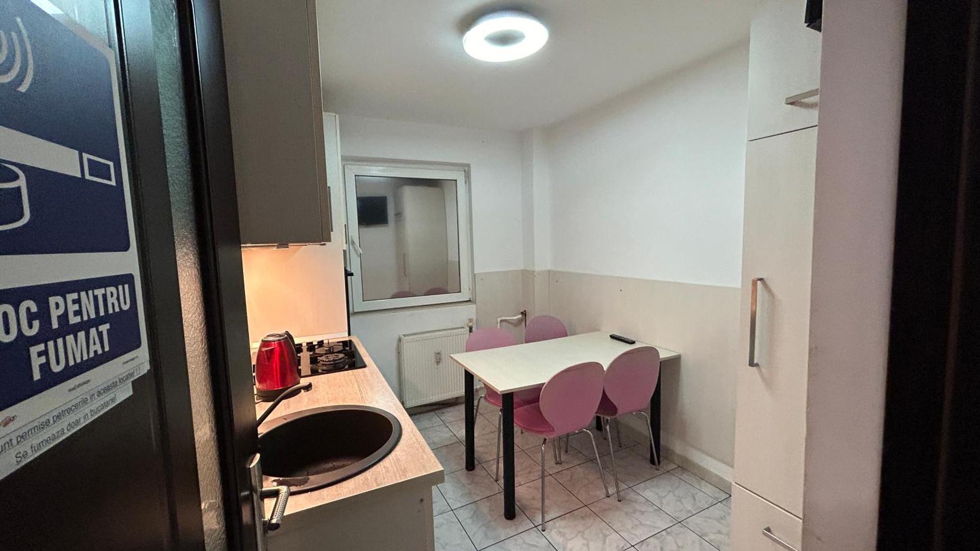 Ferienwohnung Sleep & Go Parcare Gratuita Self Check-In Bukarest Exterior foto